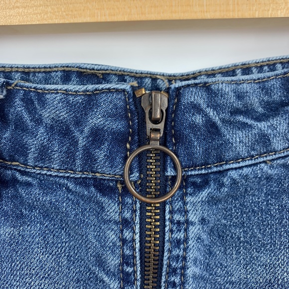 Free People Zip It Up Frayed Hem Denim Mini Skirt Sz 27 - Picture 4 of 11